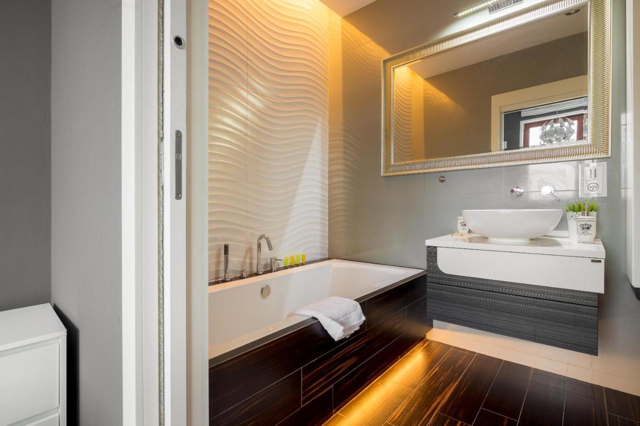Hlonda Deluxe Apartment With Terrace Warszawa Eksteriør bilde